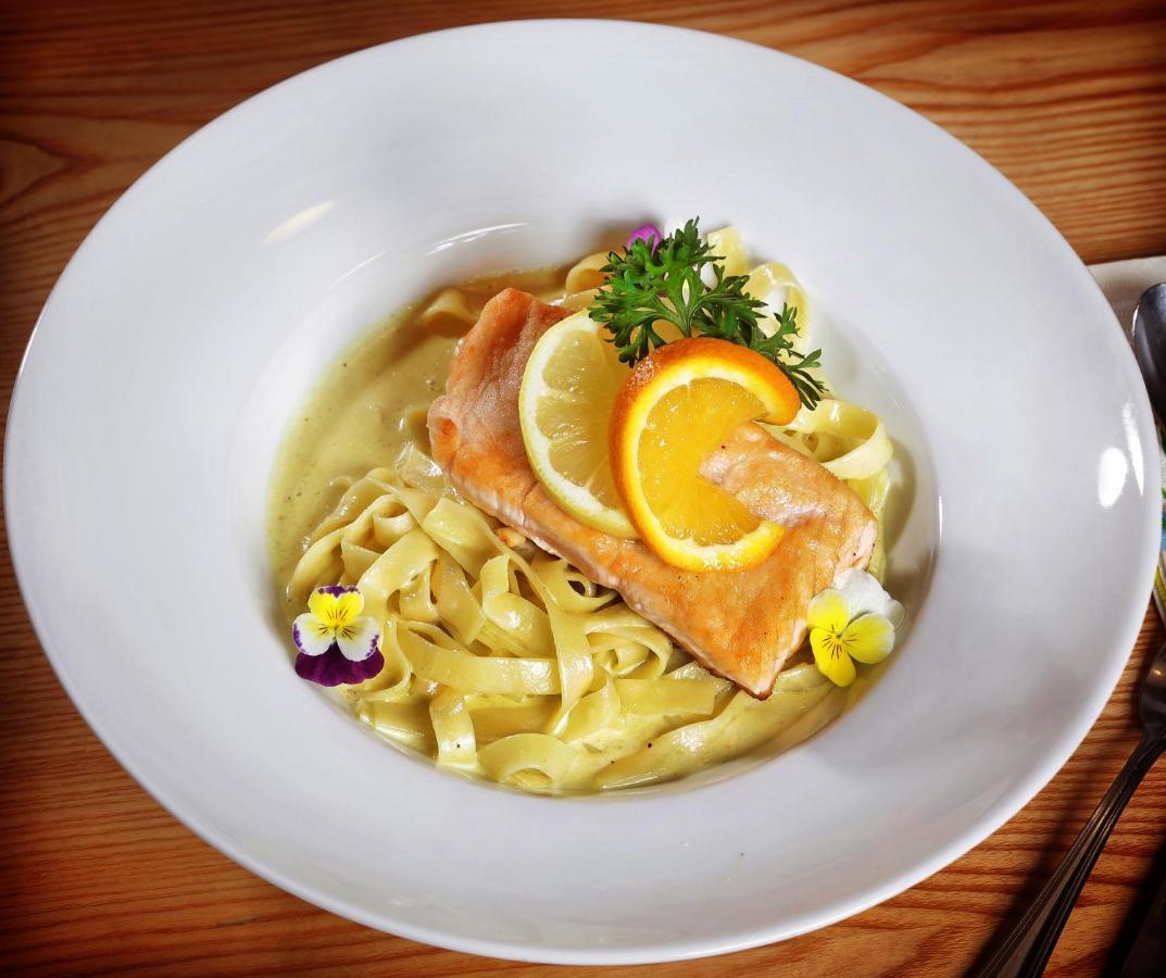 Restaurant-Cafe-Pension Himmel Landshut Zewnętrze zdjęcie