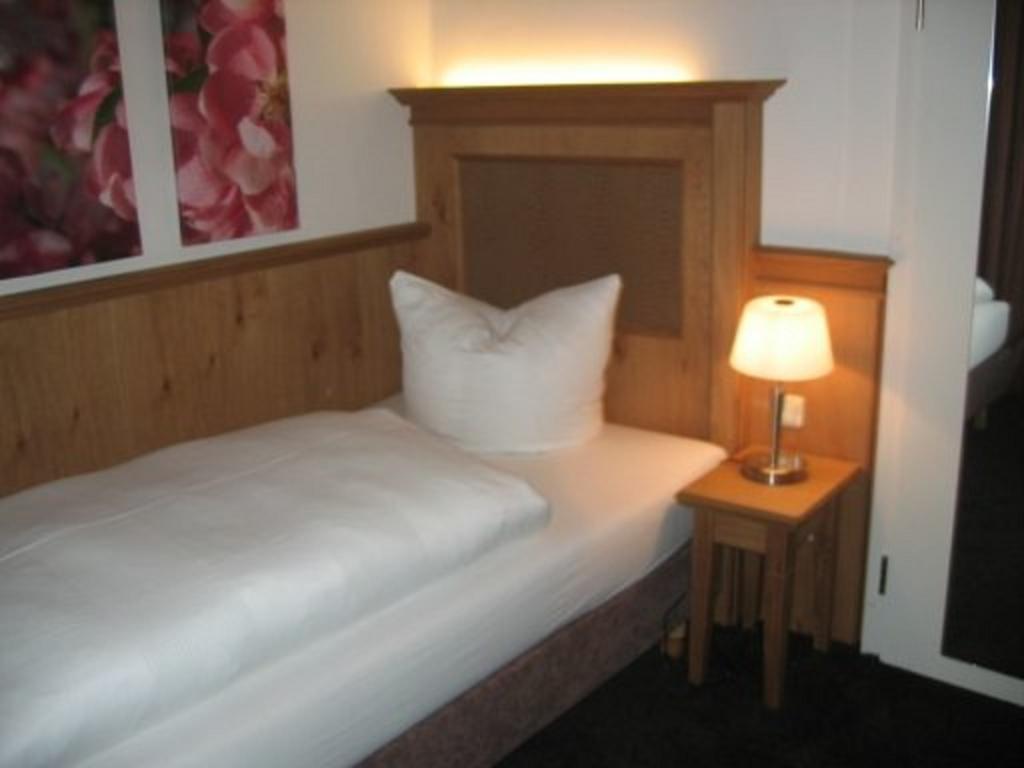 Restaurant-Cafe-Pension Himmel Landshut Zewnętrze zdjęcie